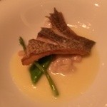 ル クロ - お魚料理 鯛～♪カワガパリパリでめっちゃ美味～！