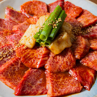 名物「赤」ドンッとガツッとたれ焼肉！
