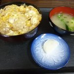 美咲食堂 - 肉とじ丼