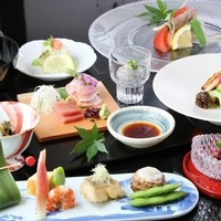 おまかせ会席8,000円～15,000円