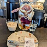 浅煎りコーヒーと自然派ワイン Typica