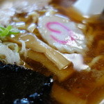 小林食堂 - スープはげん骨、鶏がら、煮干、その他。豚バラの風味が強い印象。