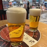 ビールスタンド重富 - 泡泡なのが三度注ぎ