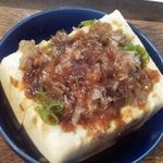 大倉山もつ肉店 - 冷や奴250円（2015/05）