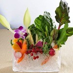 Vegetable Kitchen ごくり - 当店の一押し旬彩健美のバーニャカウダー！ご来店の際に是非召し上がってください！