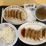 大阪王将 - 料理写真:二種盛り餃子定食　¥880
