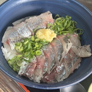 内浦漁協直営 いけすや_1