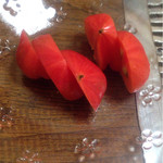 凝縮した旨味が秀逸！冷トマト