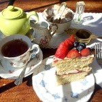 Bea's Vintage Tea Rooms - 