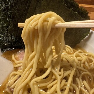 神楽坂家系ラーメン モンタナ_1