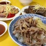 七賢鴨肉飯專賣店 - 2014.4　鴨肉飯。