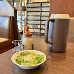 CoCo壱番屋 - 料理写真:先ずはサラダ