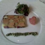 ル・ジュー・ドゥ・ラシエット  - フォアグラとネギのテリーヌ