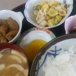 松尾ジンギスカン - 15.05.27:ランチ定食 お盆内