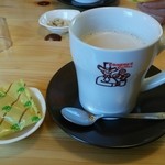 コメダ珈琲店 - たっぷりミルクコーヒー