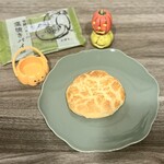 シャトレーゼ - 料理写真:・発酵バターの窯焼きパイ かぼちゃ