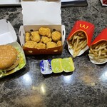 マクドナルド - 料理写真:倍ビックマック780円、ポテナゲ特大980円