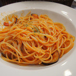 ピッツェリア バール ナポリ - トマトとベーコンのパスタ