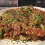 カルダモン． - 春キャベツとトリッパーのカレー〈辛口〉