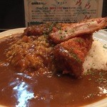 カルダモン． - チキンカツとハムサラダコロッケのカレー