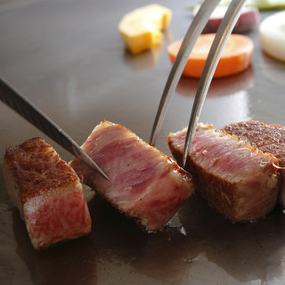 テッパンステーキハウス 青山_0