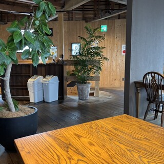 Cafe Dining LÜDERA_2