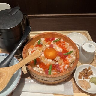 築地魚河岸 虎杖_2