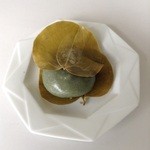 Imada Wagashi - 柏餅(よもぎ)  110円