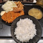 松のや - 料理写真:ロースカツ&唐揚げ定食ご飯大盛り無料(クーポン利用で690円!!