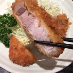 もち豚とんかつ たいよう - 揚げ具合は勿論申し分ないです。