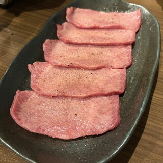 焼肉 ホルモン 飛助_1