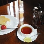 ぼんまるしぇ - シフォンケーキ、紅茶