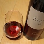 森の机 - ワイン。ちと早いワインでした
