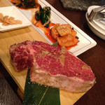 グっと、くる。炭火焼肉　トラジ - 