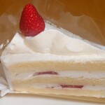 不二家 - 料理写真:不二家の苺ショート