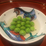 礼讃 - グリーンピースの出汁浸し