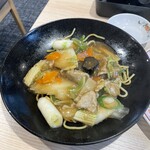 餃子の王将 - 料理写真:五目あんかけ焼きそば。具沢山だし具そのものも大きい。