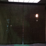 夜で分かりにくいけど、風情ある入り口でした