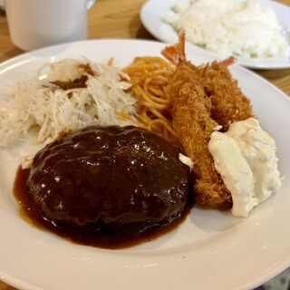 喫茶店 ピノキオ_0