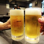 RESTAURANT Maru Man - 料理が出てくる前にまずは生ビールを超特急でお願いしました。スタッフさんが リニアモーターカークラスの速さで届けて下さいました。