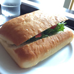 エクセルシオール カフェ - 小エビどタマゴの飾り野菜サンド