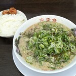 来来亭 - 料理写真:小盛ラーメン 640円 , ライス(小) 180円
