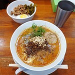 麺屋ばんだい - 担々麺1100円 ルーロン飯400円