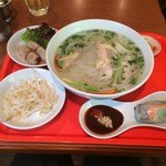 鶏肉のフォーセット。