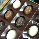 GODIVA Chocolatier - 