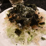 赤鶏炭焼 大安 - 鶏皮サラダ