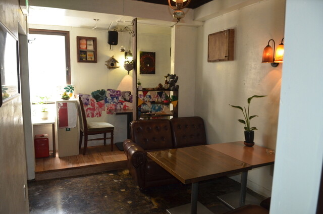 座席 : アティックルーム新宿 （attic room SHINJUKU） - 新宿/カフェ | 食べログ