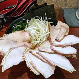 横浜家系らーめん 天王家 寒川総本店