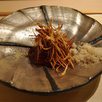 寿しの吉乃 - カツオとエシャレット、いぶりがっこのシャーベット