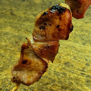 大倉山もつ肉店_0